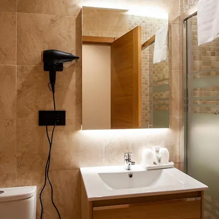 Πανσιόν Plaza Obradoiro Express By Bossh!